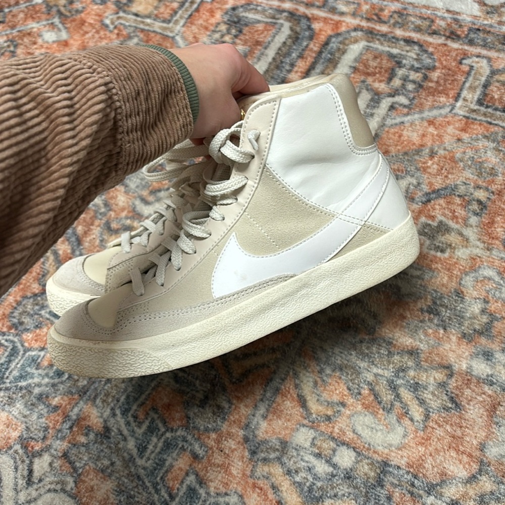 blazers nike cream